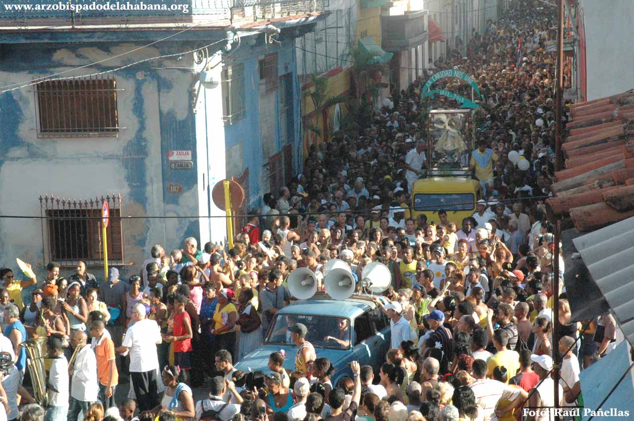 Procesi�n de la Caridad en la Arquidi�cesis habanera.