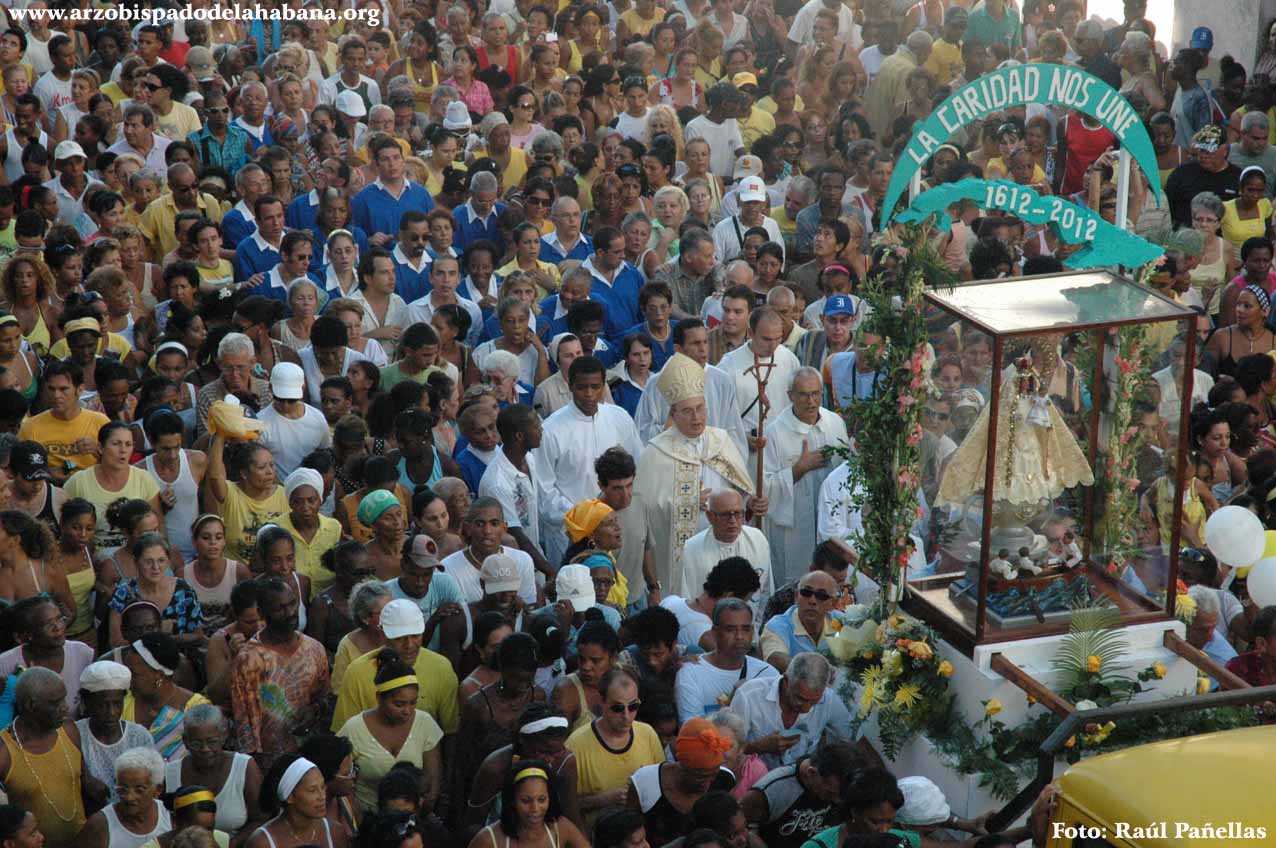 Procesi�n de la Caridad en la Arquidi�cesis habanera.