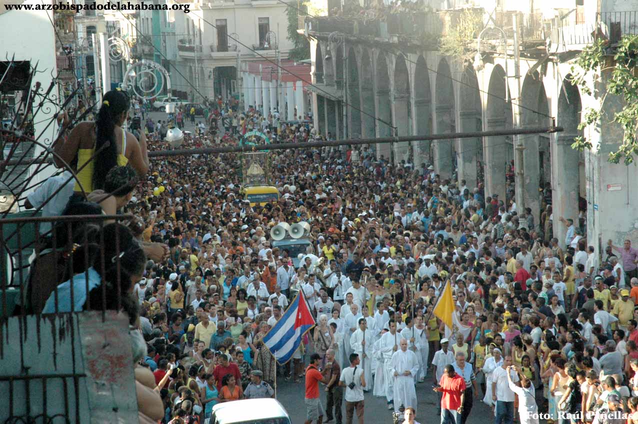 Procesi�n de la Caridad en la Arquidi�cesis habanera.