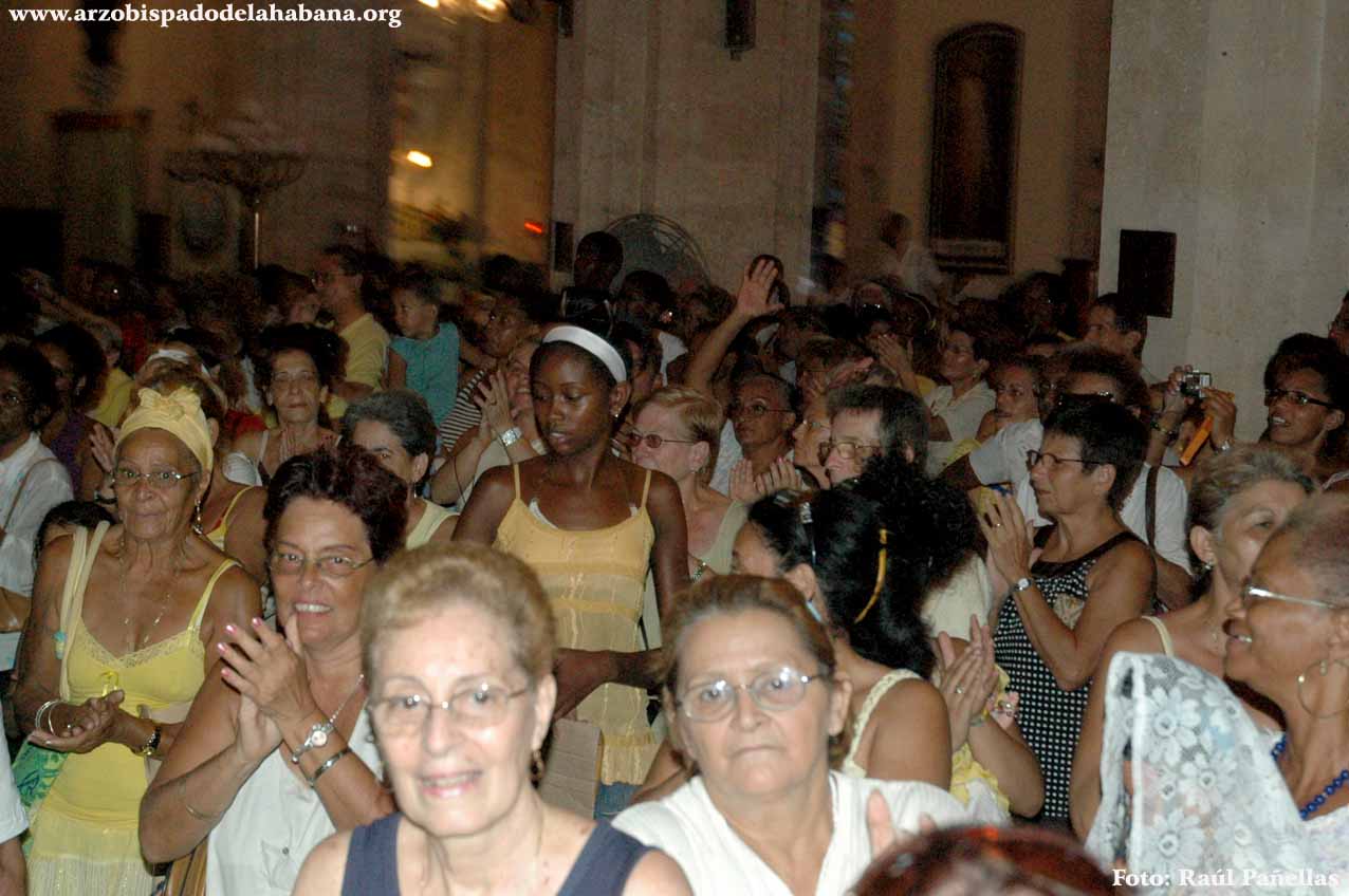 Procesi�n de la Caridad en la Arquidi�cesis habanera.