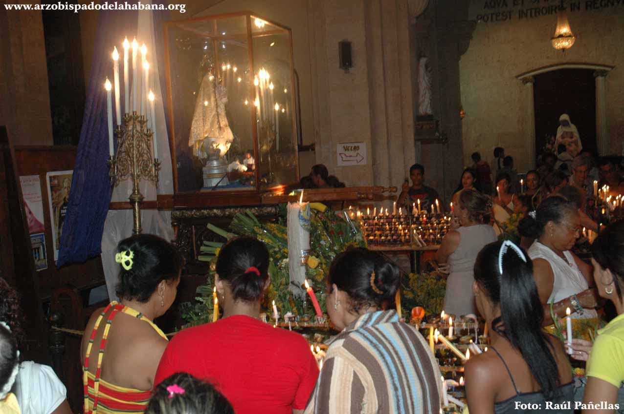Procesi�n de la Caridad en la Arquidi�cesis habanera.
