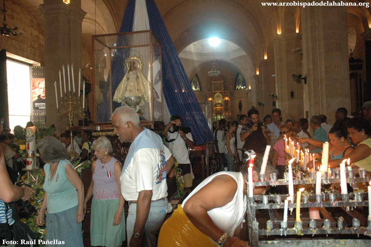 La Iglesia en Cuba despide al Padre Mariano Arroyo - Fotos: Orlando M&aacute;rquez