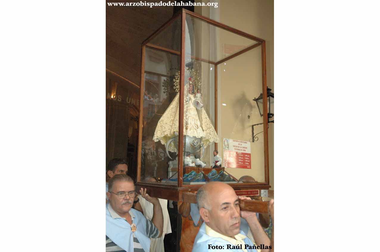 Procesi�n de la Caridad en la Arquidi�cesis habanera.