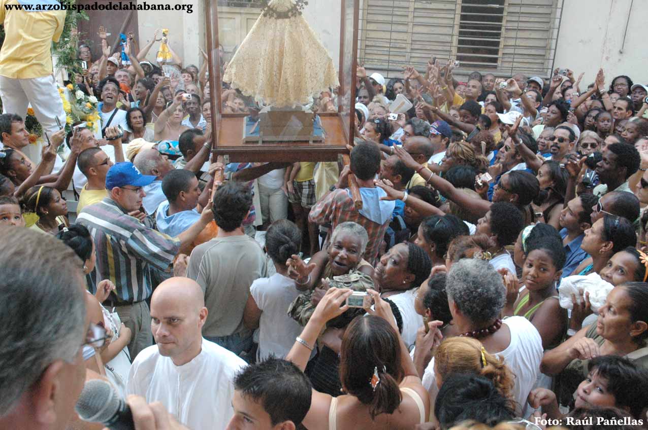 Procesi�n de la Caridad en la Arquidi�cesis habanera.