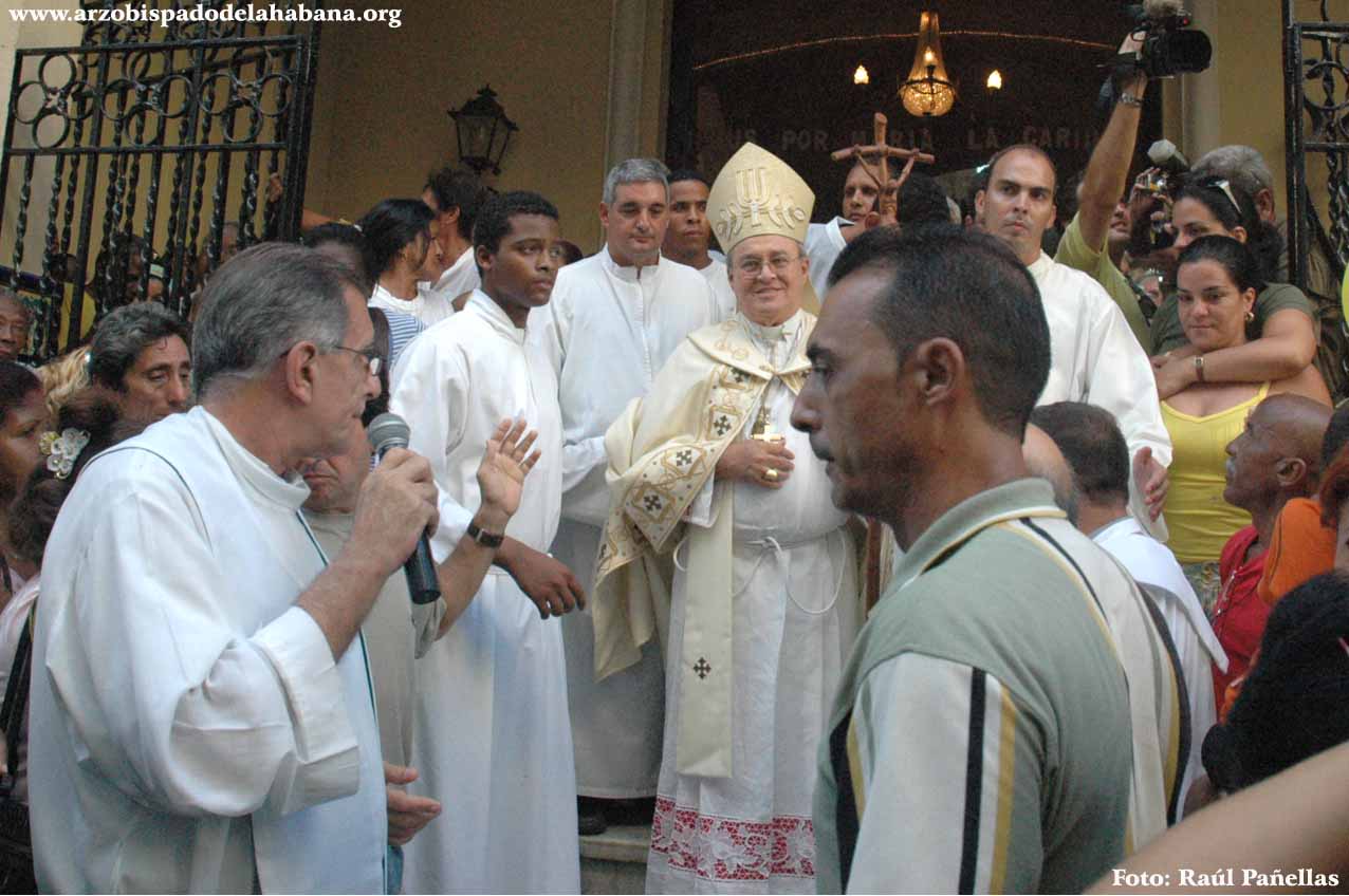 Procesi�n de la Caridad en la Arquidi�cesis habanera.