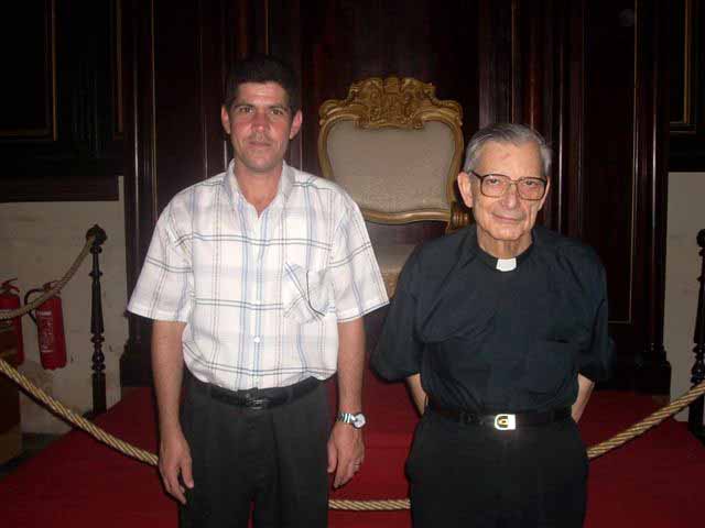 Simposio �Creaci&oacute;n y Evoluci&oacute;n�