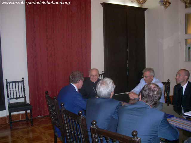 Recibe el Cardenal Arzobispo de La Habana al Viceministro para el Desarrollo Econ&oacute;mico de Italia.